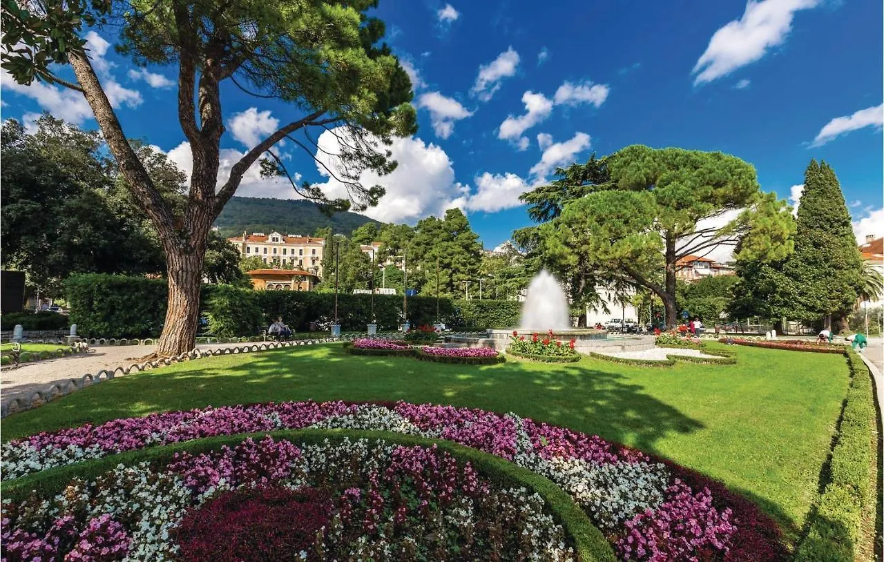 3 Bedroom Gorgeous Apartment In Kastav